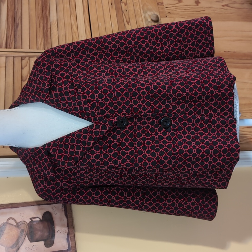 Stylish Red and Black Geometric Pattern Cropped Swing Blazer Lined Jacket L